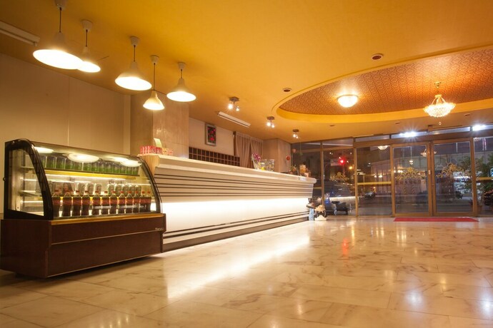 Imagen de los interiores del Hotel Gene Long Haiyatt. Foto 33