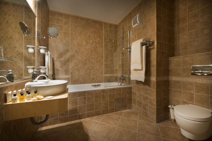 Imagen de la habitación del Hotel General. Foto 10