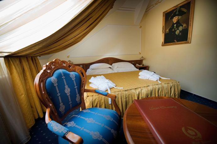 Imagen de la habitación del Hotel General. Foto 13