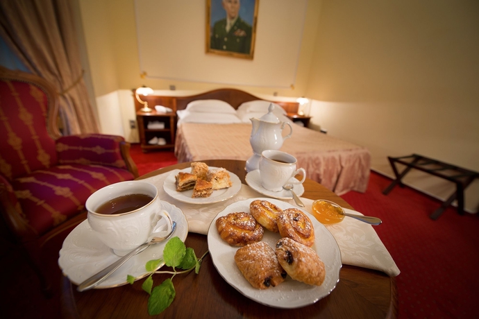 Imagen de la habitación del Hotel General. Foto 14