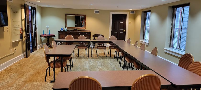 Imagen de la habitación del Hotel General Francis Marion. Foto 15