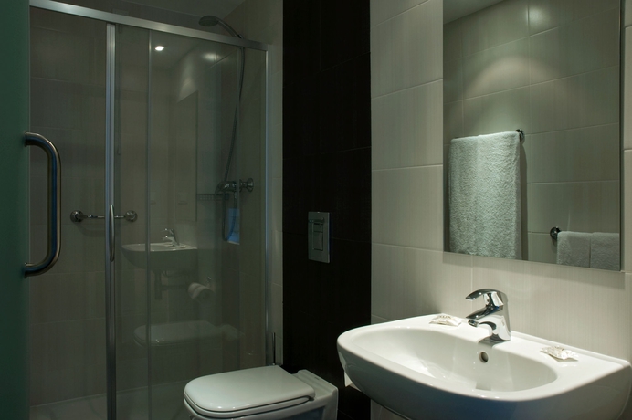 Imagen de la habitación del Hotel Genesis, Fatima. Foto 5
