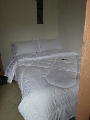 Imagen de la habitación del Hotel Genesis Guest House. Foto 10