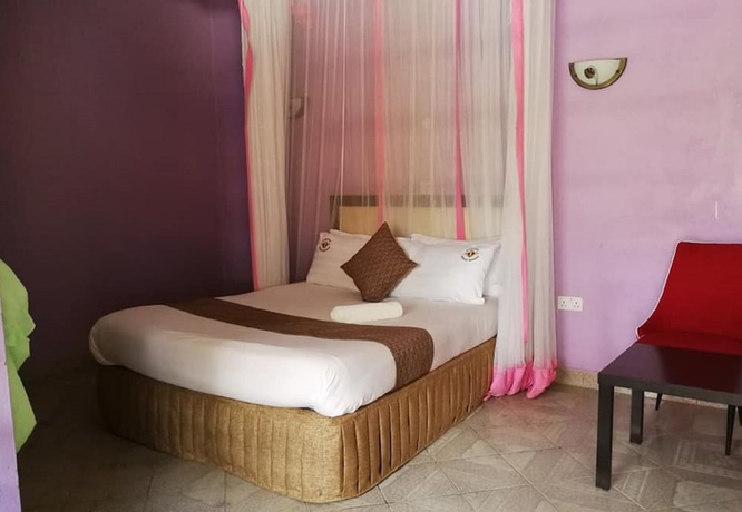 Imagen de la habitación del Hotel Genesis Guest House. Foto 11
