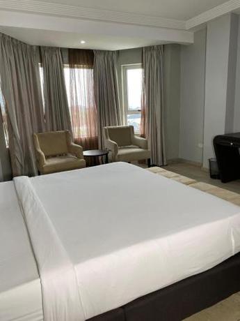 Imagen de la habitación del Hotel Genesis Reventon. Foto 8