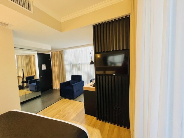 Imagen de la habitación del Hotel Genesis, Tbilisi. Foto 11