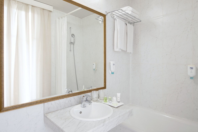 Imagen de la habitación del Hotel Geneva By Fassbind. Foto 6