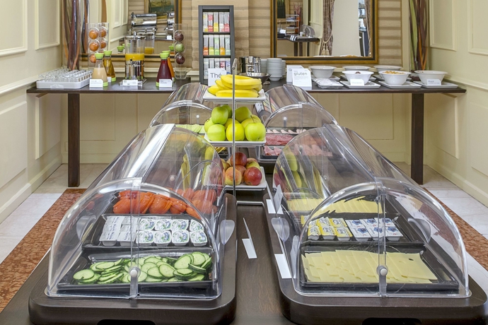 Imagen del bar/restaurante del Hotel Geneva By Fassbind. Foto 4