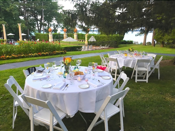 Imagen de los interiores del Hotel Geneva On The Lake. Foto 18
