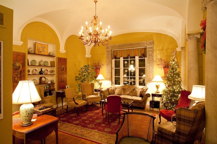 Imagen de los interiores del Hotel Geneva On The Lake. Foto 19