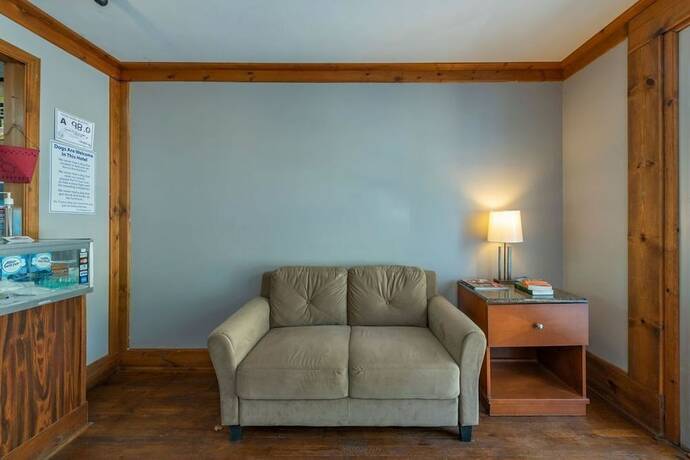 Imagen general del Hotel Geneva and Tiki Bar. Foto 4