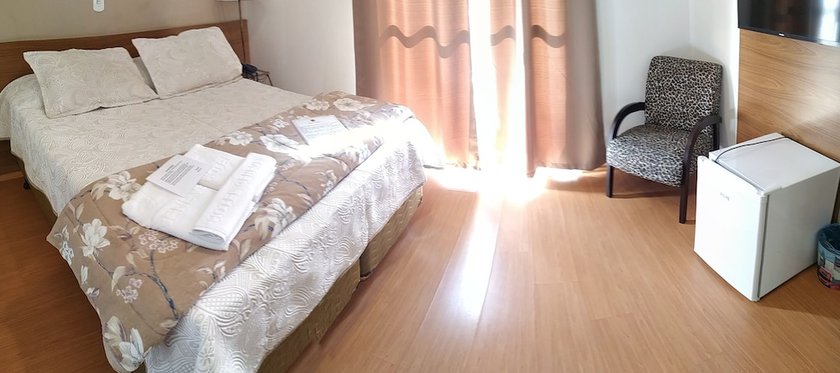 Imagen de la habitación del Hotel Geneve. Foto 6