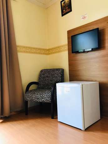Imagen de la habitación del Hotel Geneve. Foto 7