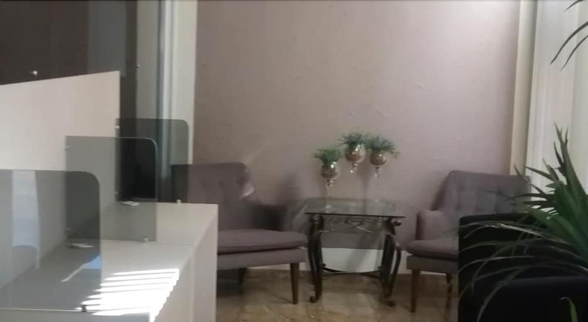 Imagen de los interiores del Hotel Geneviee Palace. Foto 16