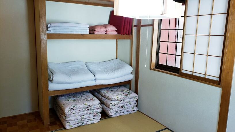Imagen de la habitación del Hotel Genghis Khan Lodge. Foto 14