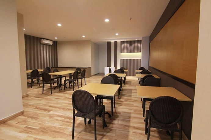 Imagen del bar/restaurante del Hotel Genio Manado. Foto 4