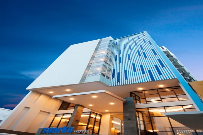 Imagen de los exteriores del Hotel Genio Manado. Foto 14
