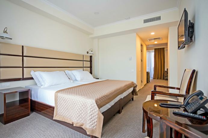 Imagen de la habitación del Hotel Genio, Tbilisi. Foto 3