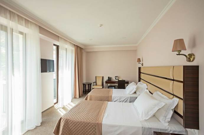 Imagen de la habitación del Hotel Genio, Tbilisi. Foto 7