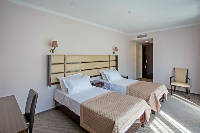 Imagen de la habitación del Hotel Genio, Tbilisi. Foto 11