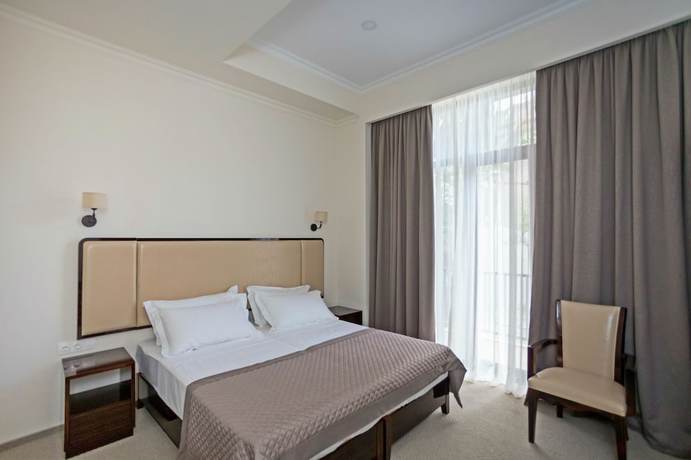Imagen de la habitación del Hotel Genio, Tbilisi. Foto 14