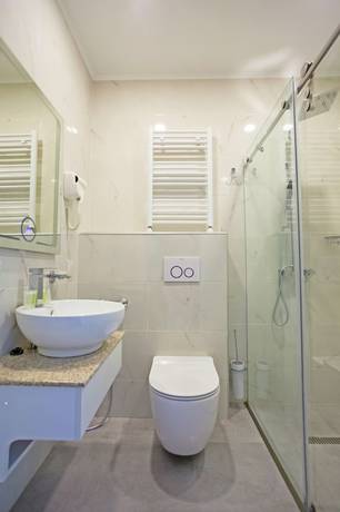 Imagen de la habitación del Hotel Genio, Tbilisi. Foto 15