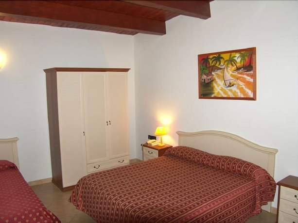 Imagen de la habitación del Hotel Genius, Corato. Foto 8