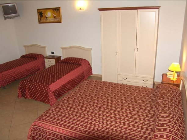 Imagen de la habitación del Hotel Genius, Corato. Foto 11