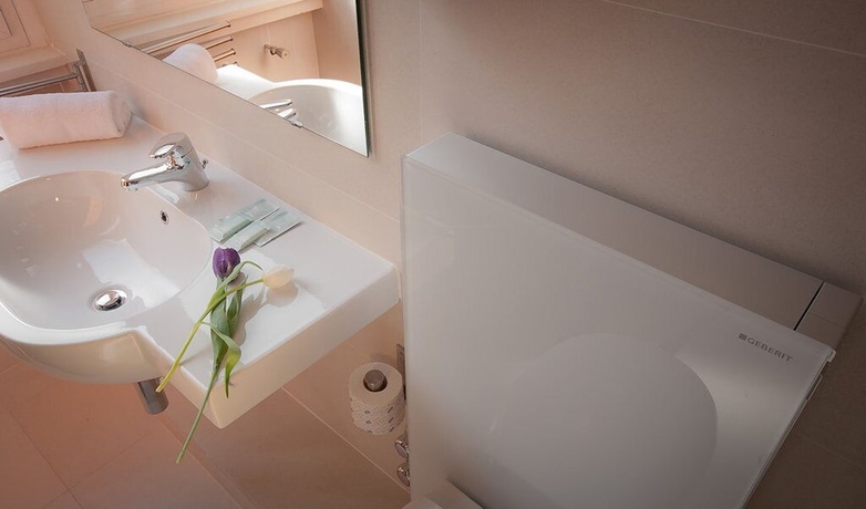 Imagen de la habitación del Hotel Genius Downtown. Foto 13