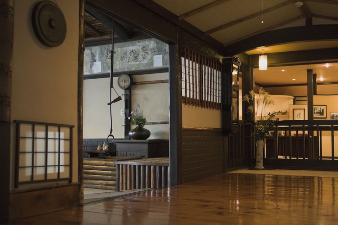 Imagen de los interiores del Hotel Genmyoan. Foto 18