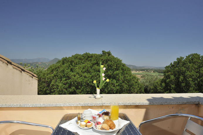 Imagen de los exteriores del Hotel Genna E Masoni. Foto 14