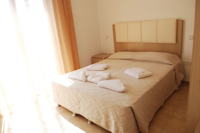 Imagen de la habitación del Hotel Gennadi Gardens. Foto 8