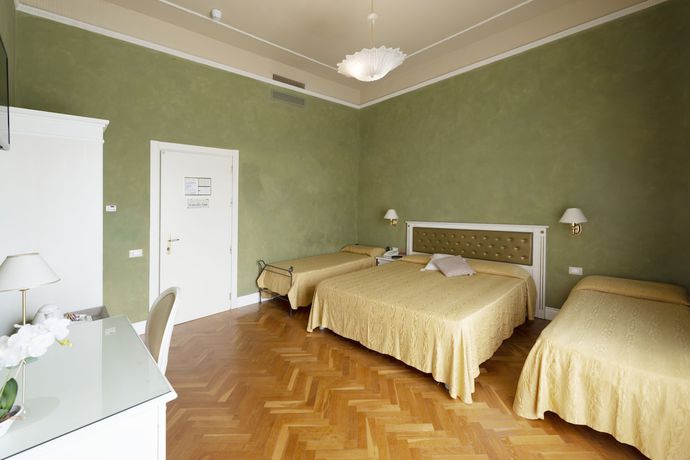 Imagen de la habitación del Hotel Gennarino. Foto 4