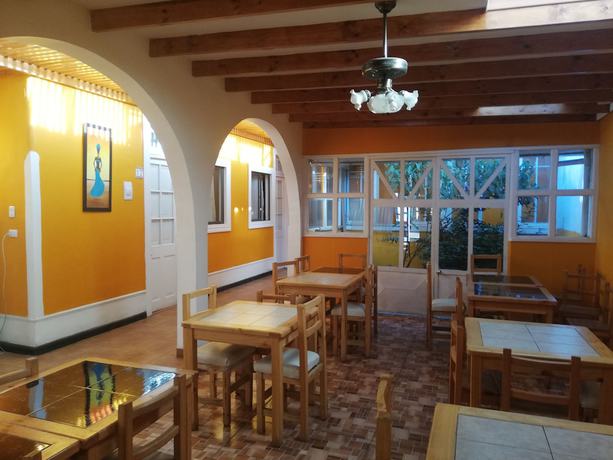 Imagen del bar/restaurante del Hotel Genova, Los Andes. Foto 2