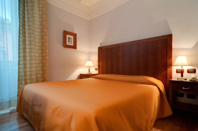 Imagen de la habitación del Hotel Genova, Roma. Foto 8