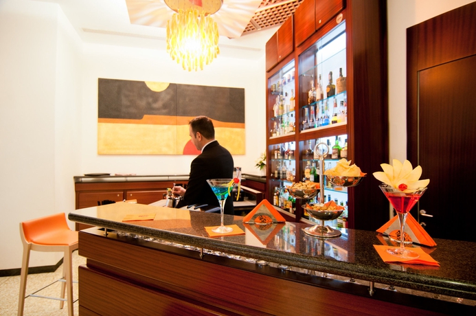 Imagen del bar/restaurante del Hotel Genova, Roma. Foto 5