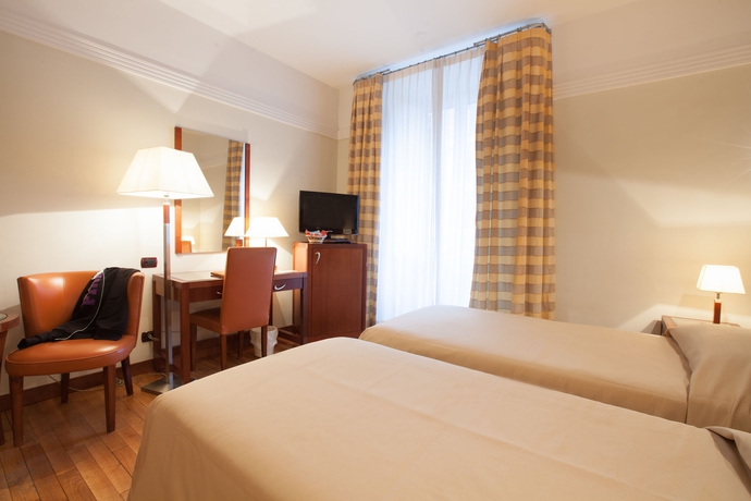 Imagen de la habitación del Hotel Genova, Roma. Foto 12