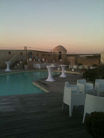 Imagen de la piscina del Hotel Genovese. Foto 7