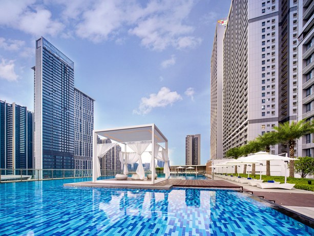 Imagen de la piscina del Hotel Genpla Shenzhen Nanshan. Foto 20