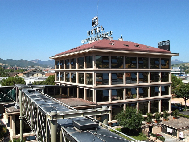 Imagen de los exteriores del Hotel Gentile Da Fabriano. Foto 7