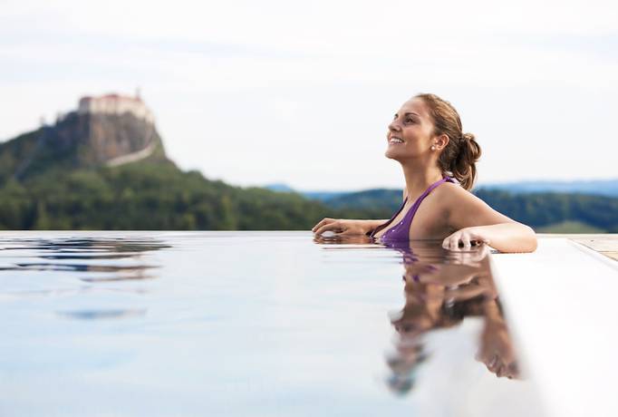 Imagen de la piscina del Hotel Genusshotel Riegersburg. Foto 17