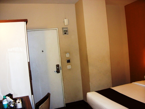 Imagen de la habitación del Hotel Genx Agra By 1589. Foto 11