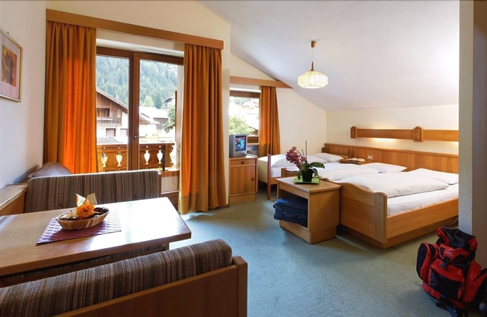 Imagen de la habitación del Hotel Genziana, Arabba. Foto 11