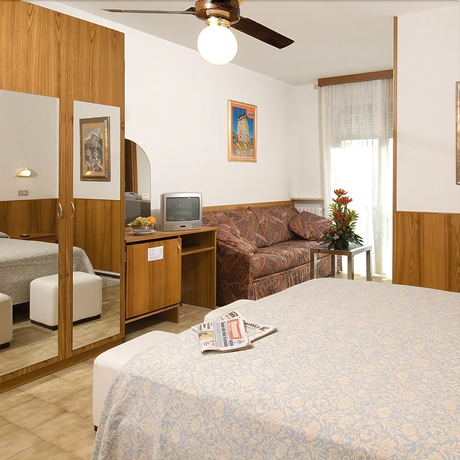 Imagen de la habitación del Hotel Genzianella, Cervia. Foto 8