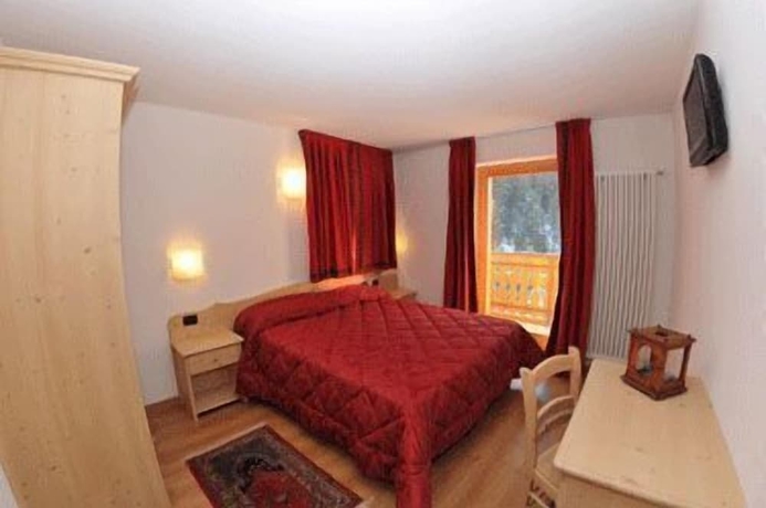 Imagen de la habitación del Hotel Genzianella, SANTA CATERINA VALFURVA. Foto 8