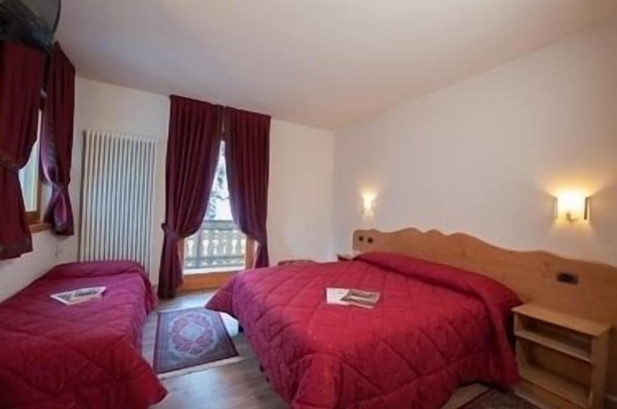 Imagen de la habitación del Hotel Genzianella, SANTA CATERINA VALFURVA. Foto 9