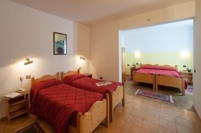 Imagen de la habitación del Hotel Genzianella, SANTA CATERINA VALFURVA. Foto 11