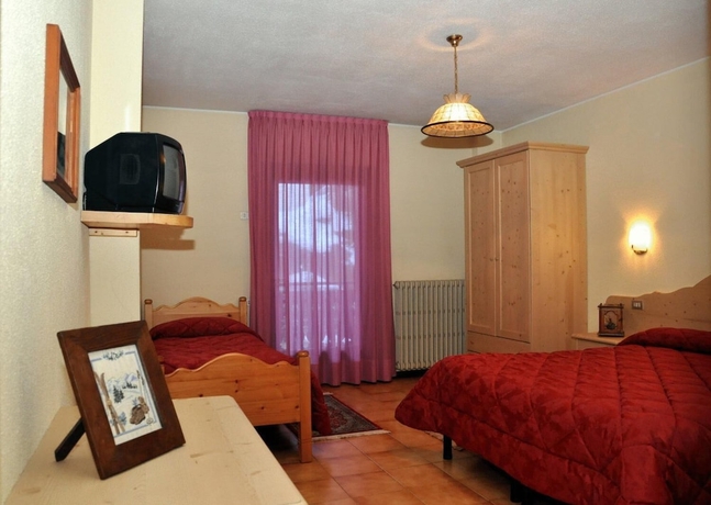 Imagen de la habitación del Hotel Genzianella, SANTA CATERINA VALFURVA. Foto 12