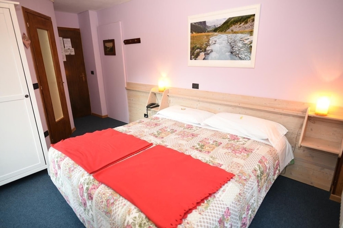 Imagen de la habitación del Hotel Genzianella, Saint Jacques. Foto 9