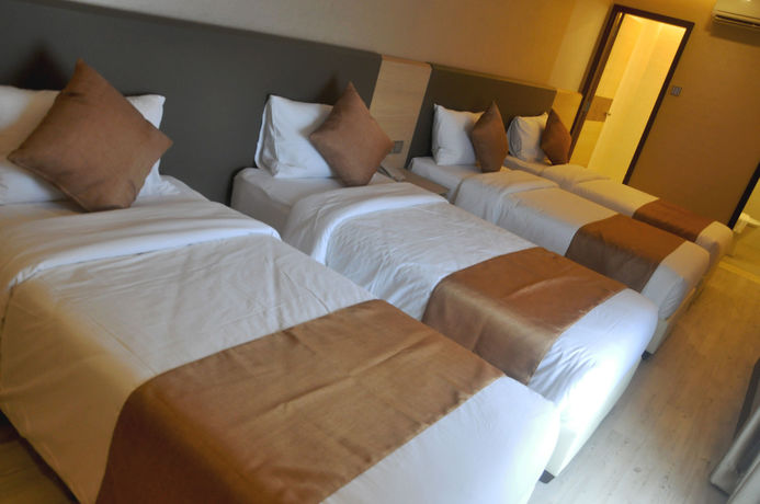 Imagen de la habitación del Hotel Geobay. Foto 6